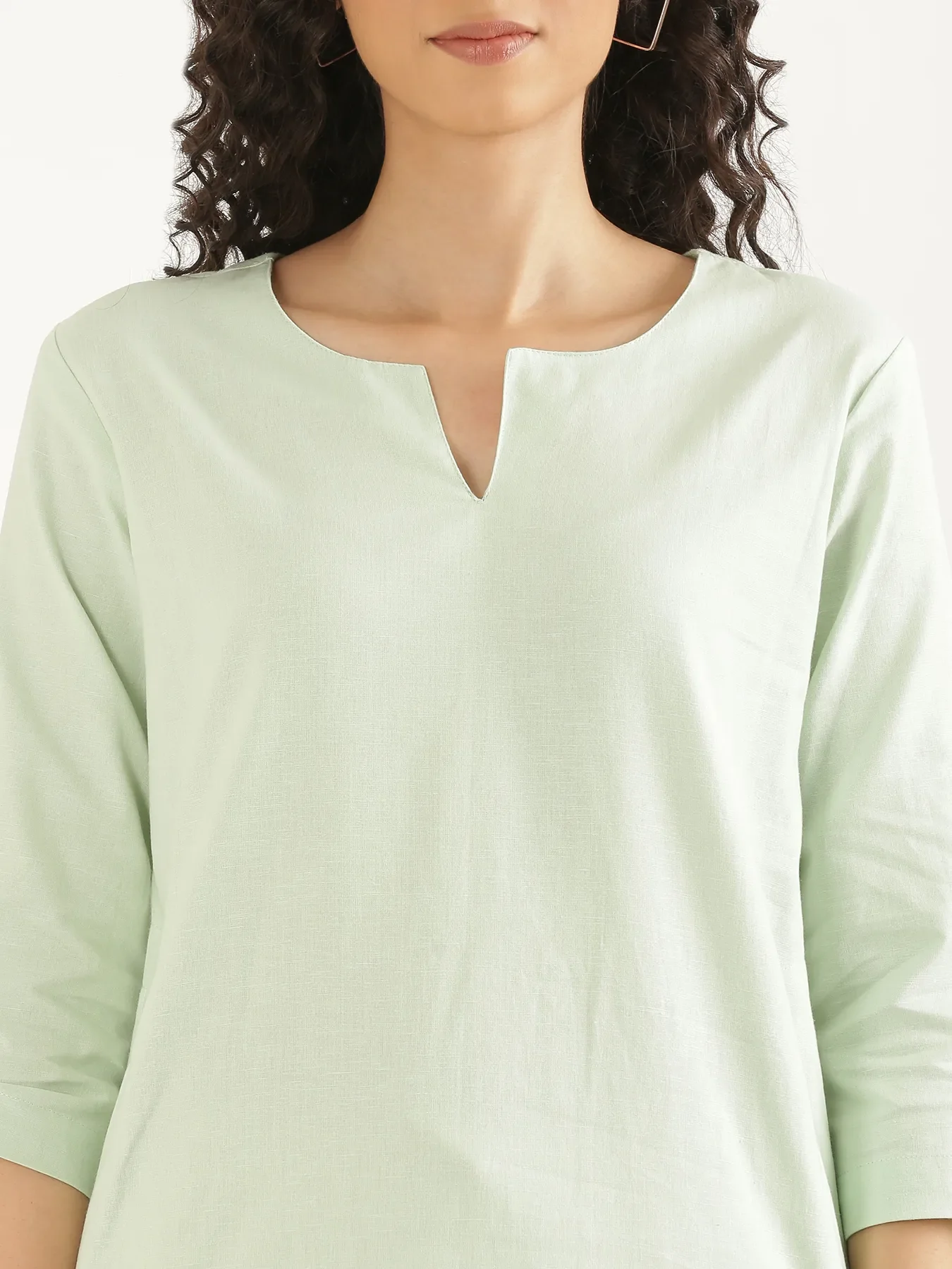 Women Mint Green Airy Linen Mid Thigh Length Kurta - Image 4