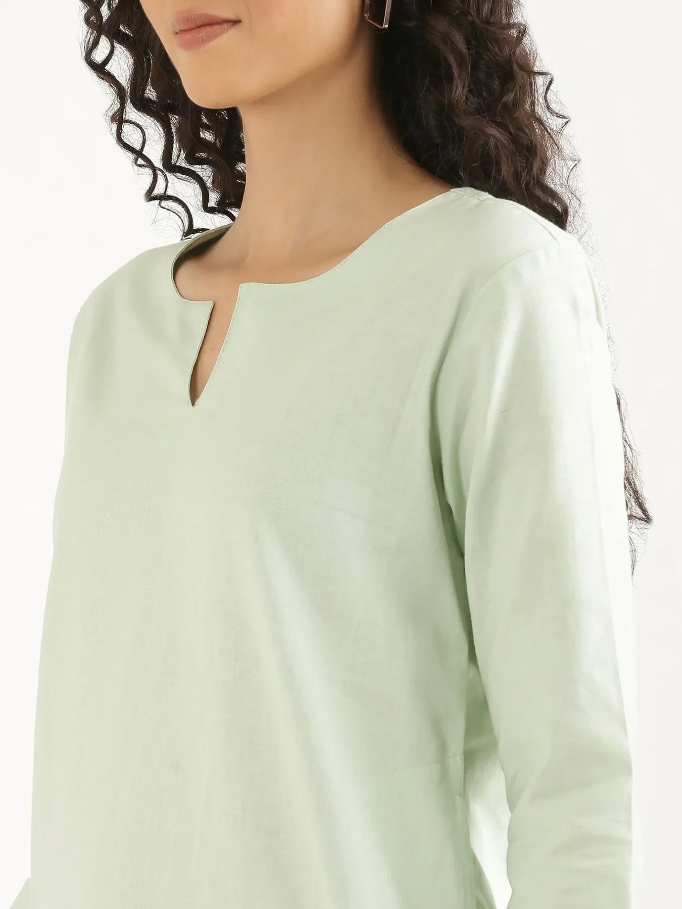 Women Mint Green Airy Linen Mid Thigh Length Kurta - Image 5