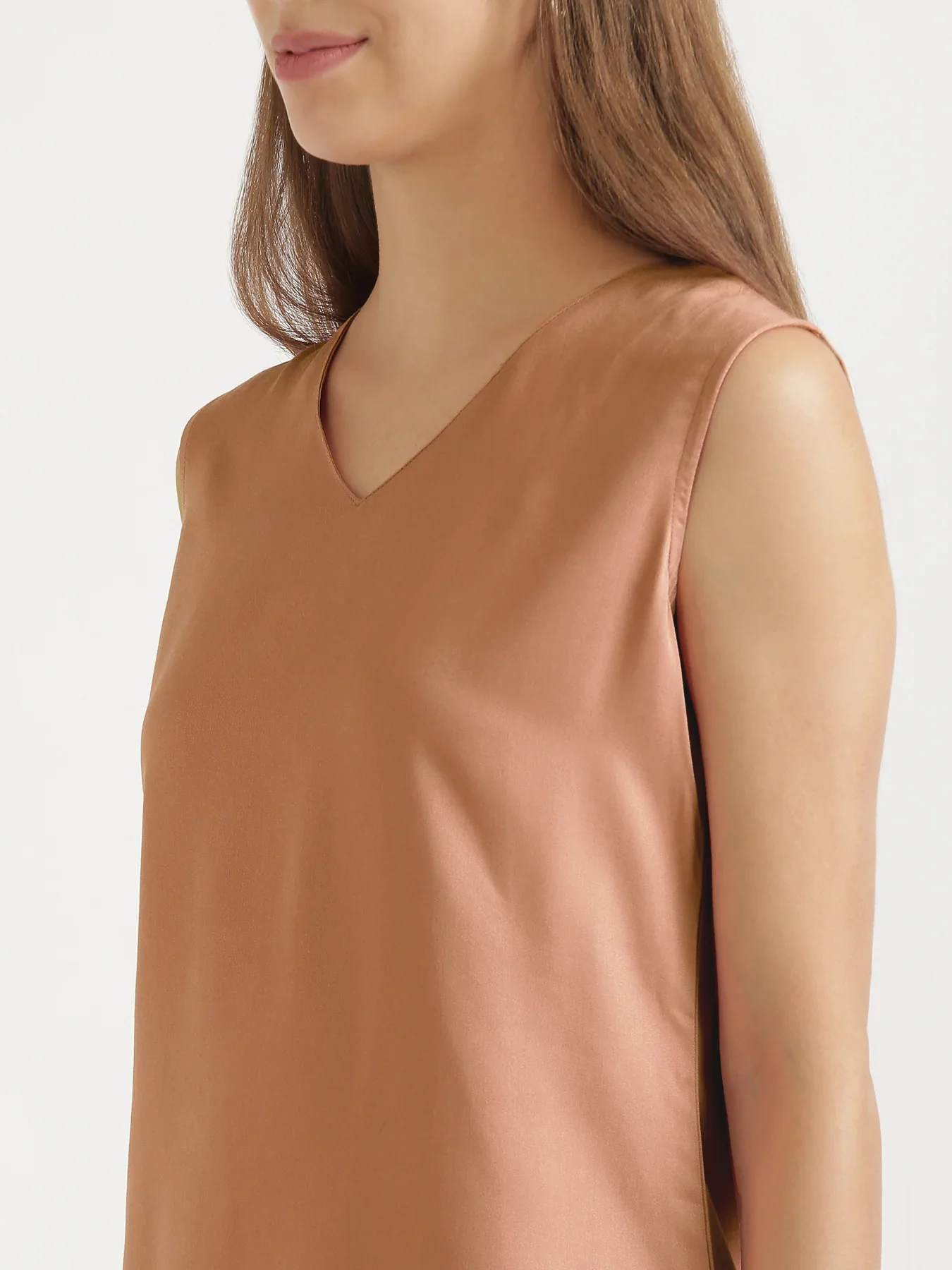 Women Mocha Mousse V-Neck Sleeveless Top - Image 6