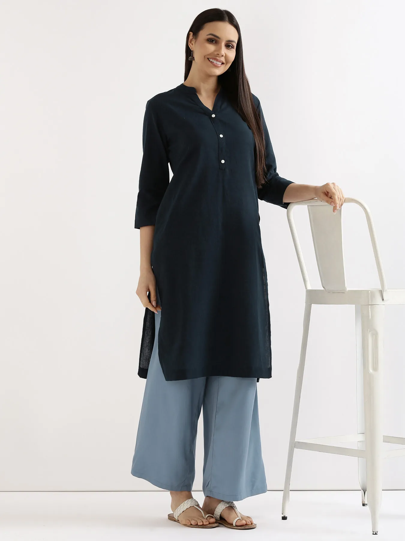 Women Navy Blue Airy Linen Long Kurta & English Blue Viscose Palazzo Pant Set - Image 11