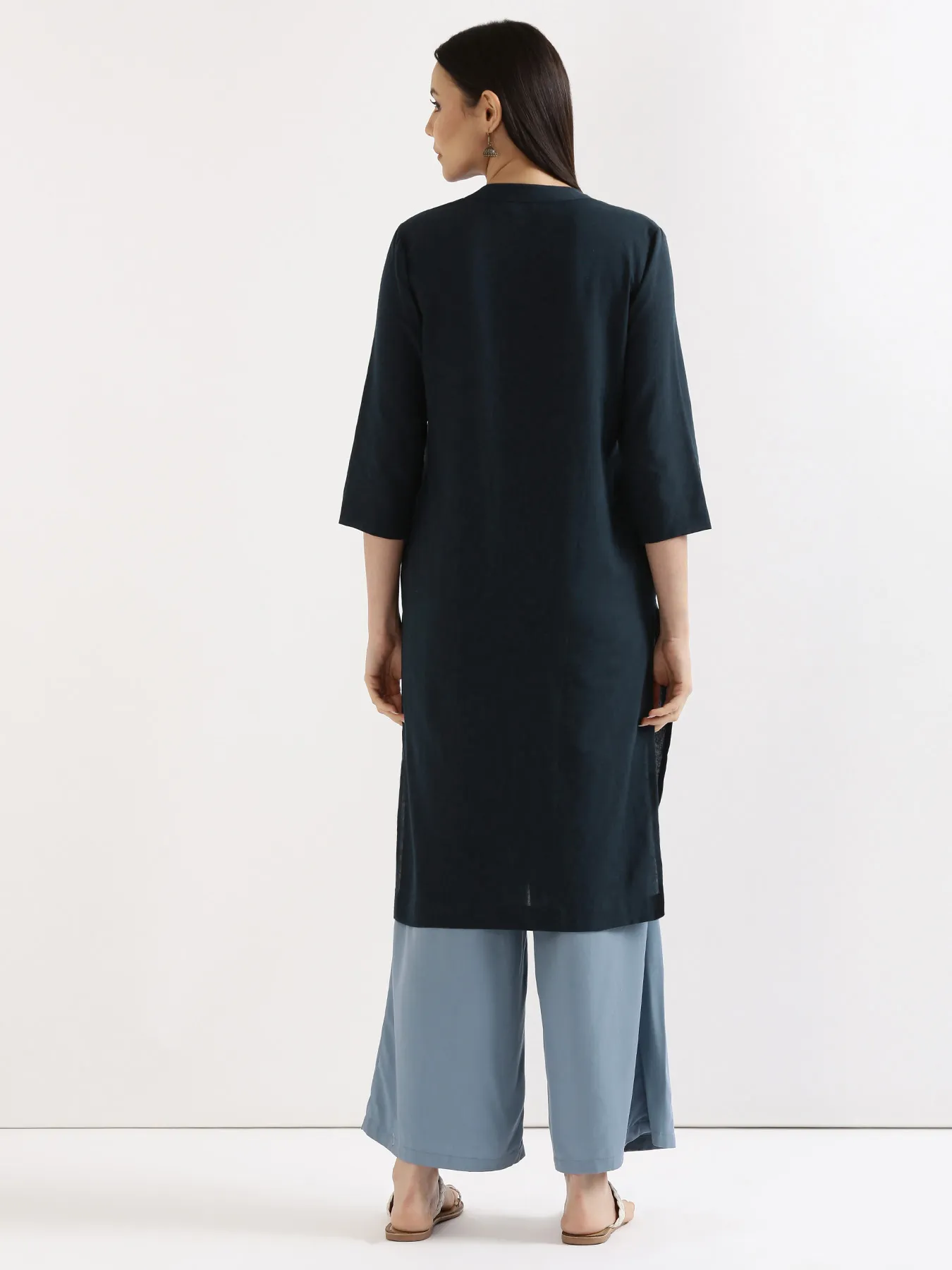 Women Navy Blue Airy Linen Long Kurta & English Blue Viscose Palazzo Pant Set - Image 9