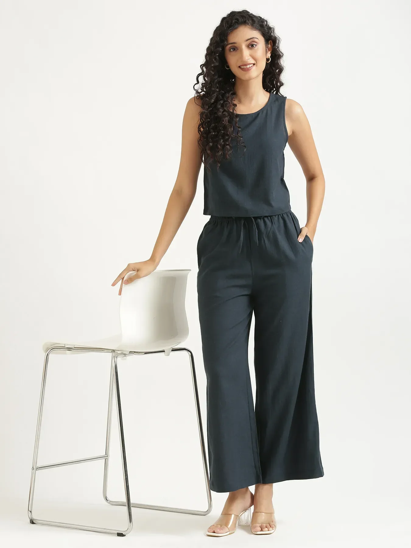 Women Navy Blue Flowy Linen Wide Leg Pants - Image 3