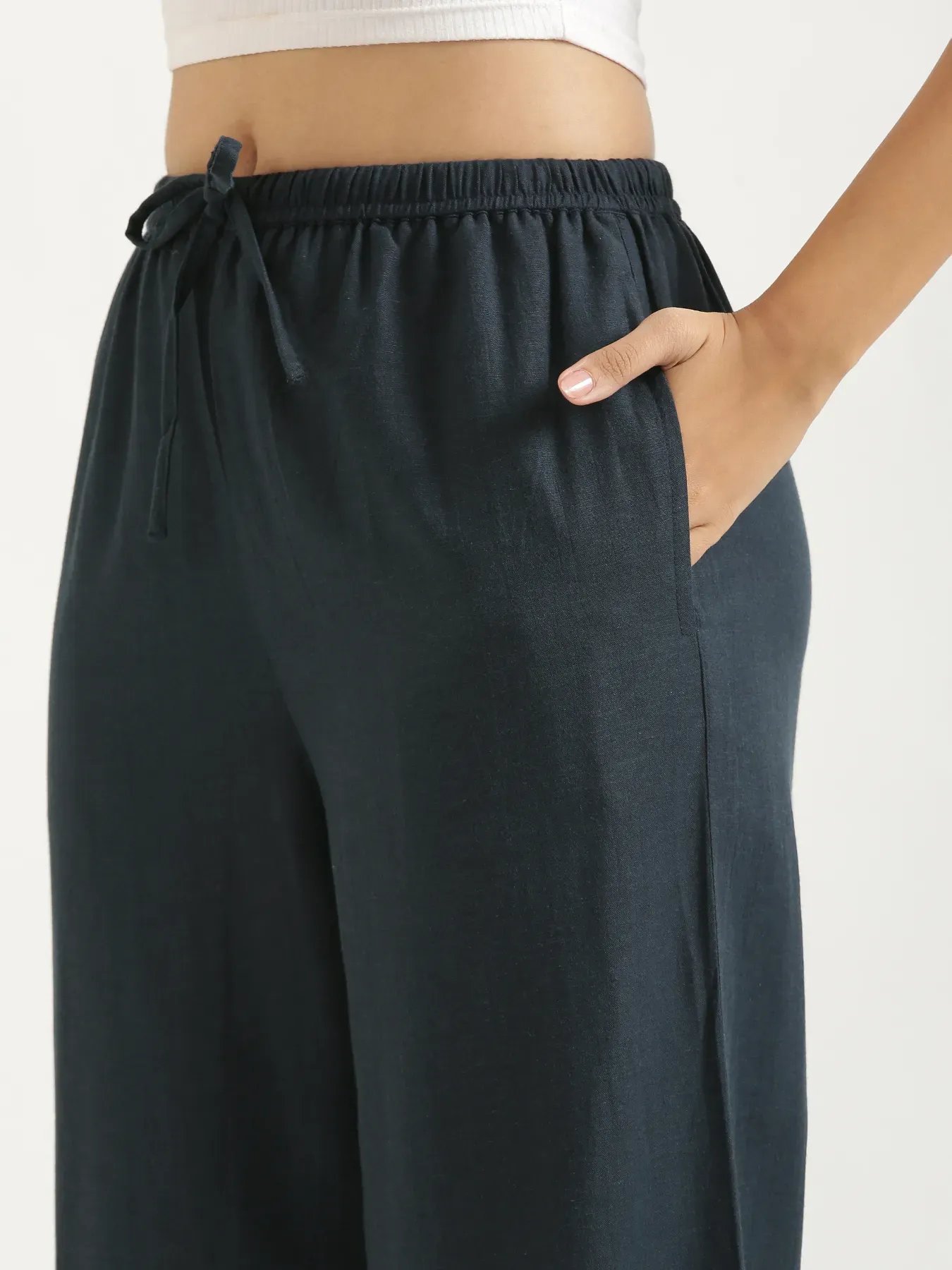 Women Navy Blue Flowy Linen Wide Leg Pants - Image 7