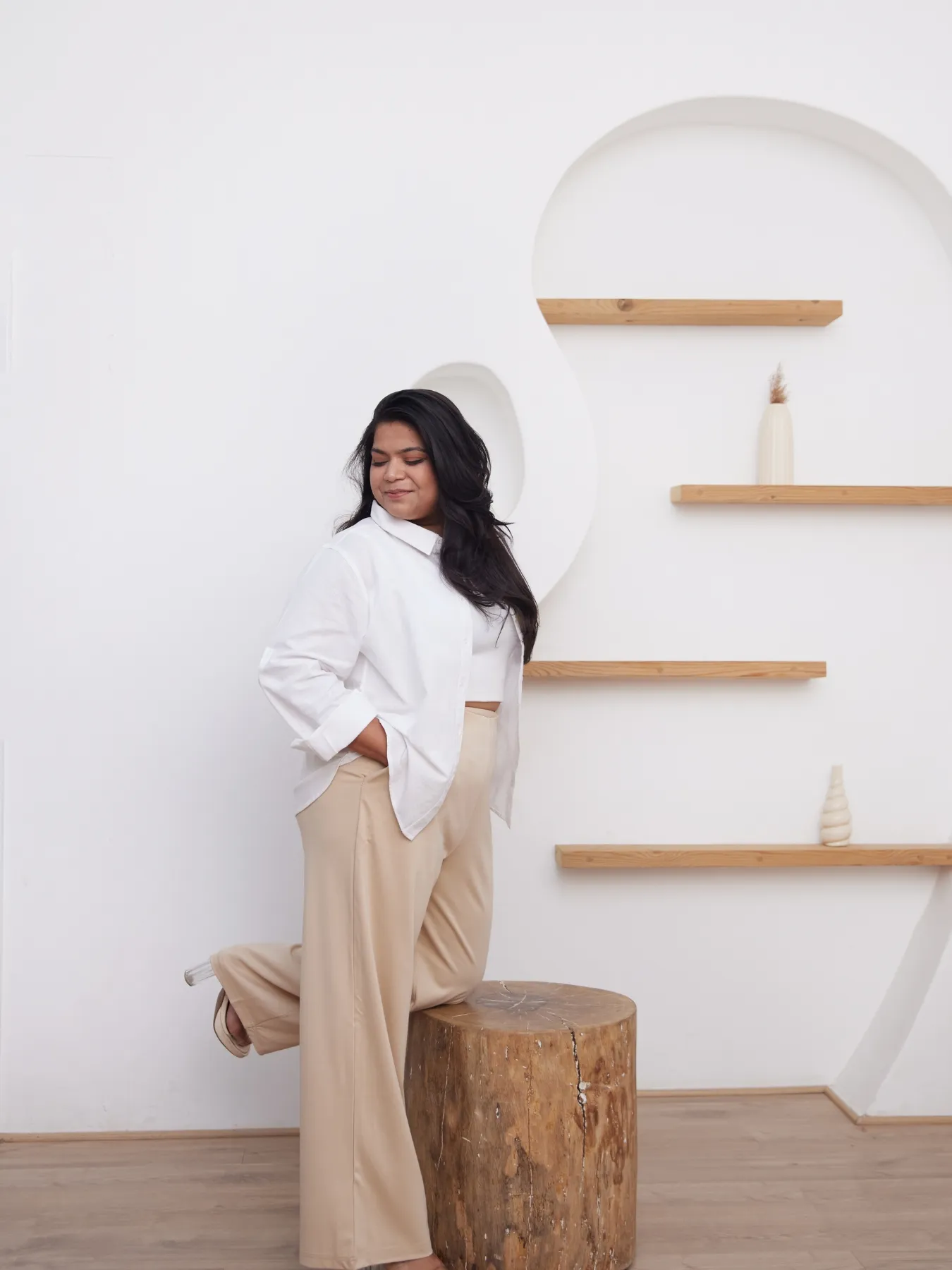 Women Plus Size White Airy-Linen Shirt - Image 3
