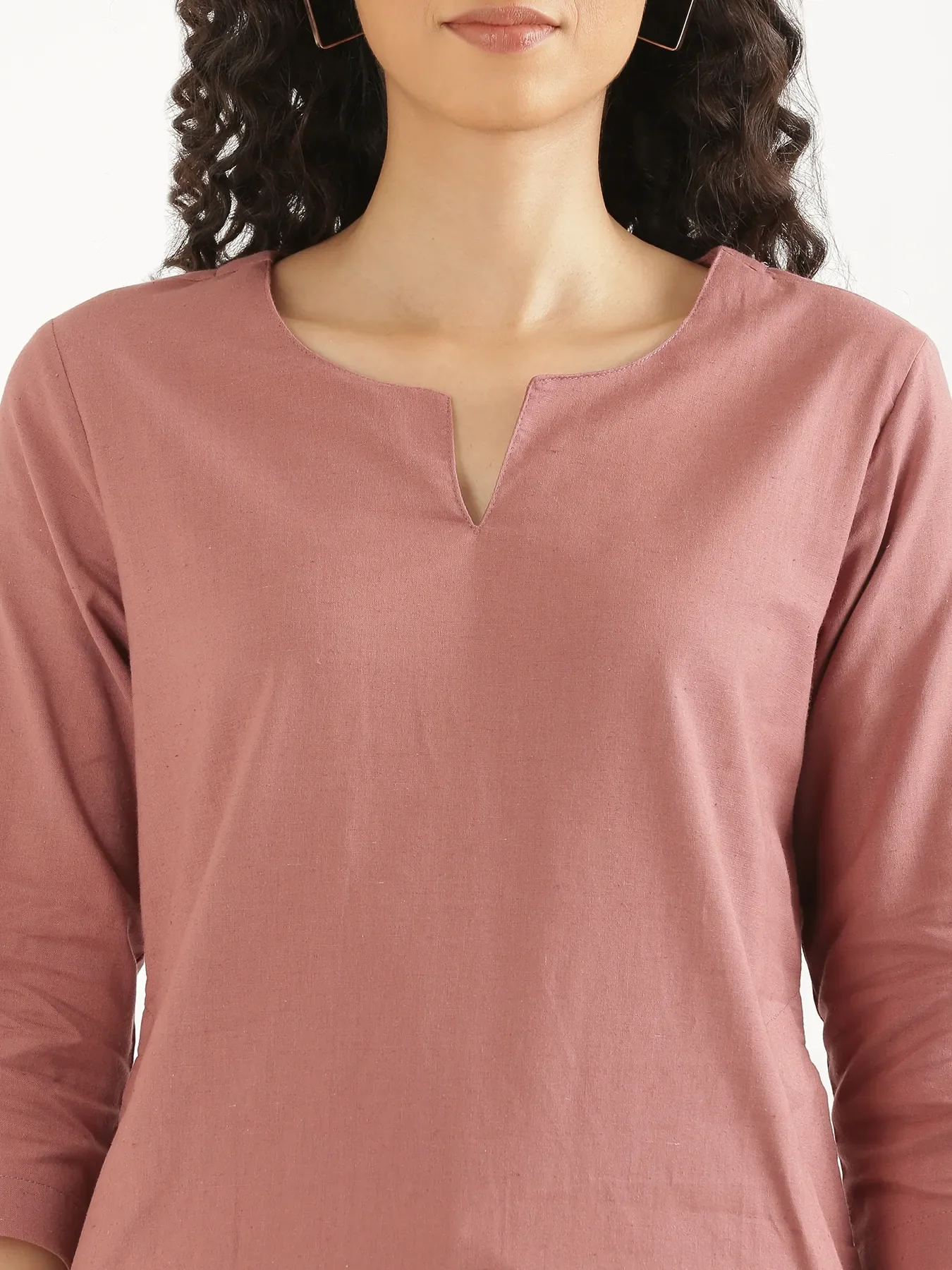 Women Rose Taupe Airy Linen Mid Thigh Length Kurta - Image 4