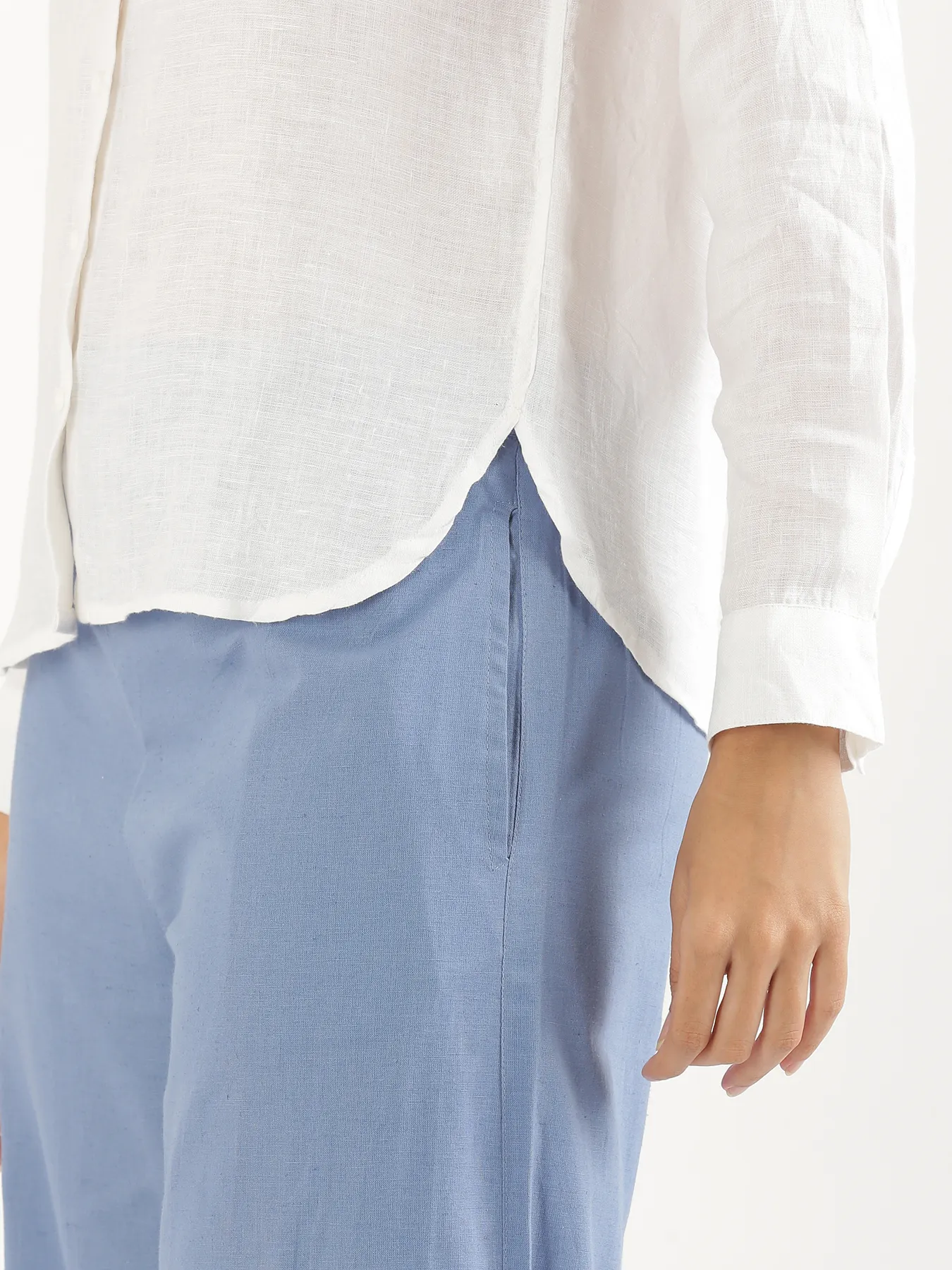 Women White Pure Linen Shirt - Image 7