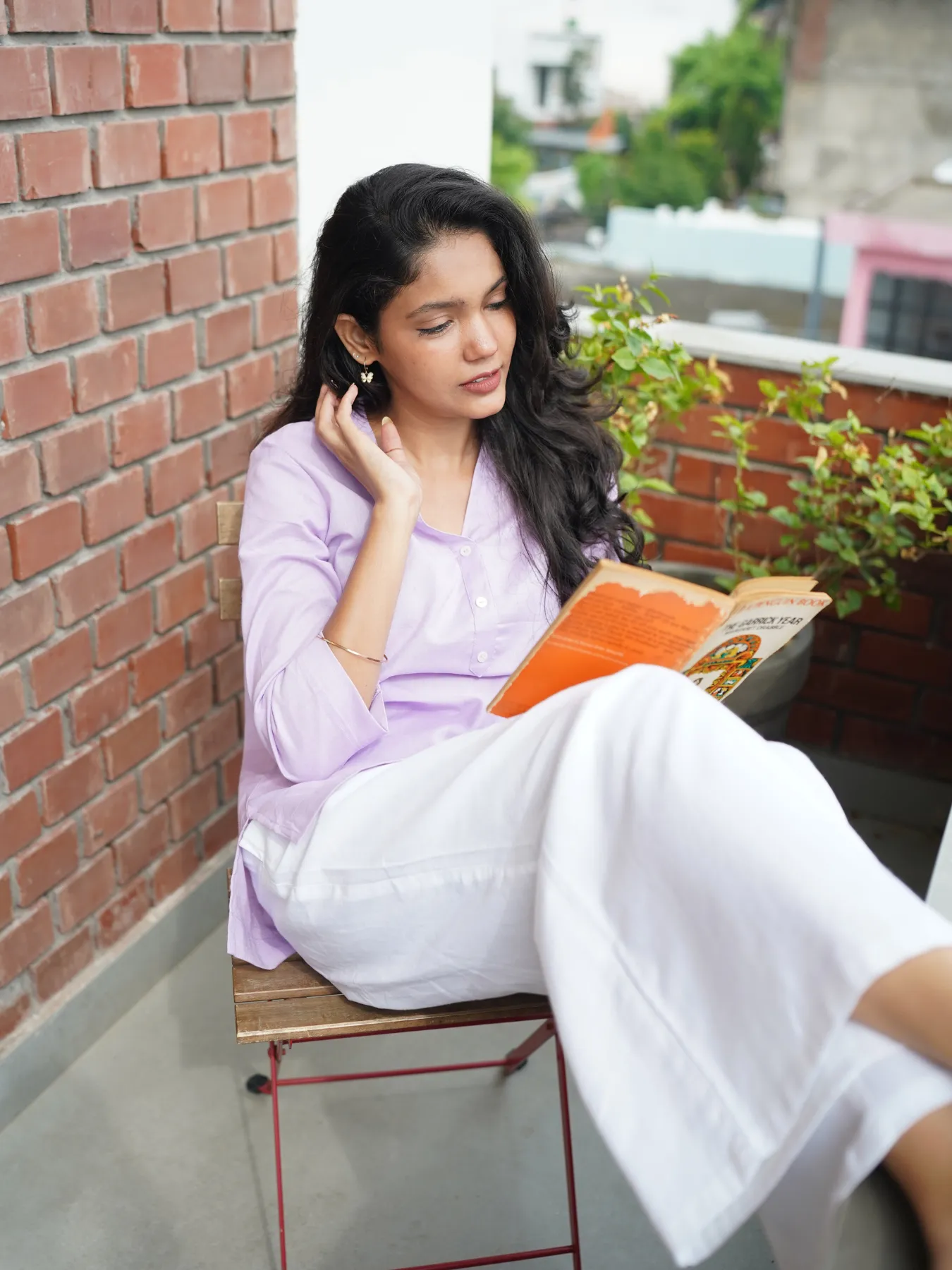 Women White Airy Linen Wide Leg Pant - Image 4