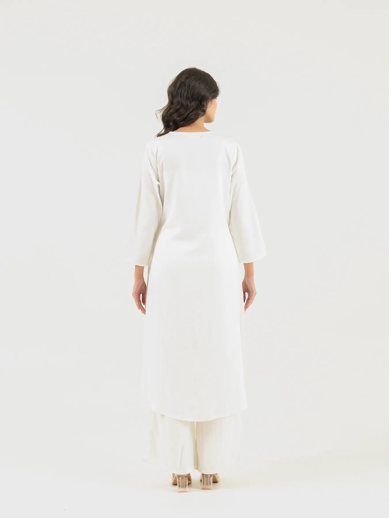Women White Flowy Pleated Kurta - Image 6