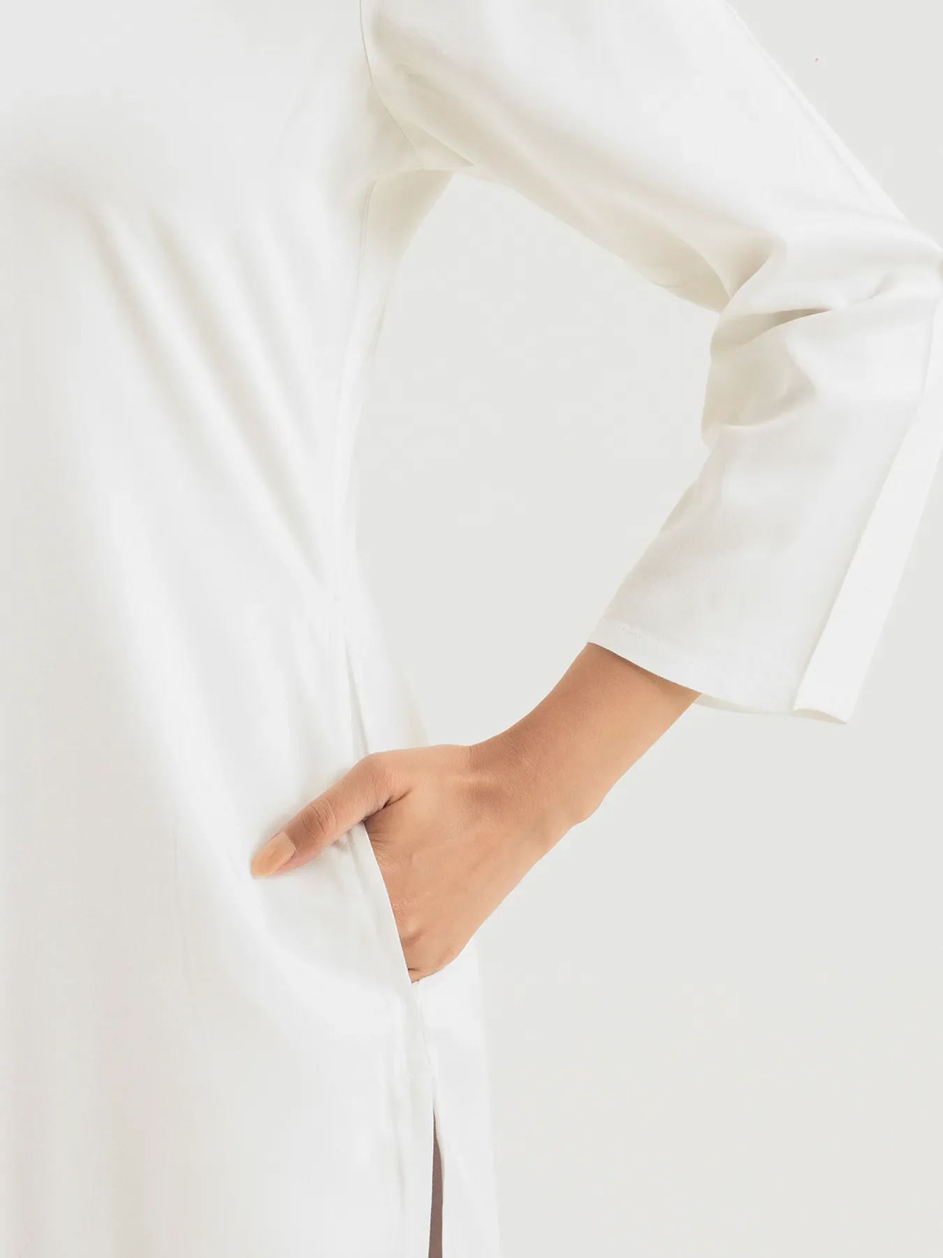 Women White Flowy Straight Long Kurta - Image 6