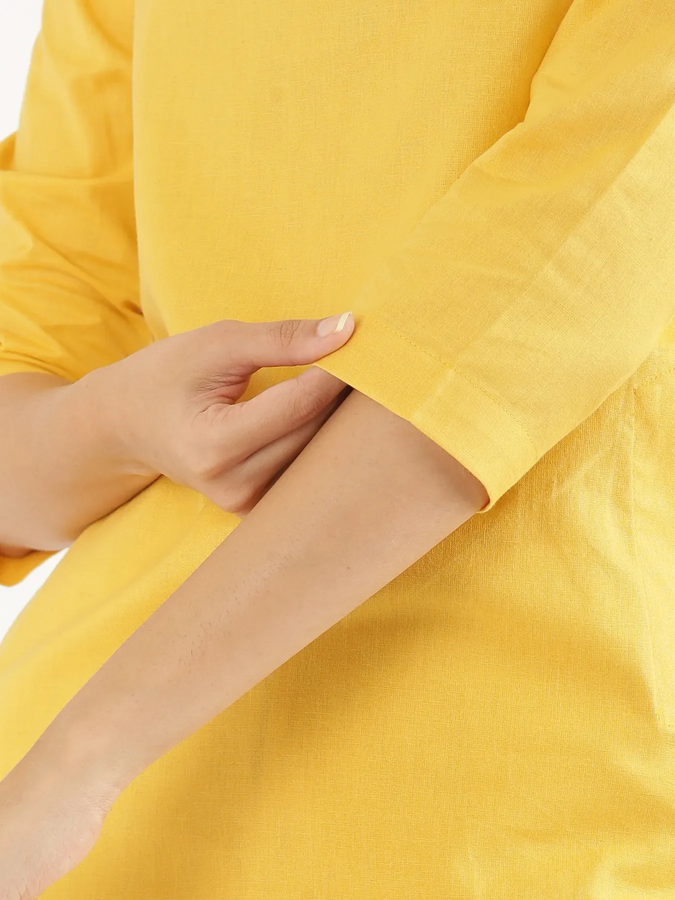 Women Yellow Airy Linen Mid Thigh Length Kurta - Image 6