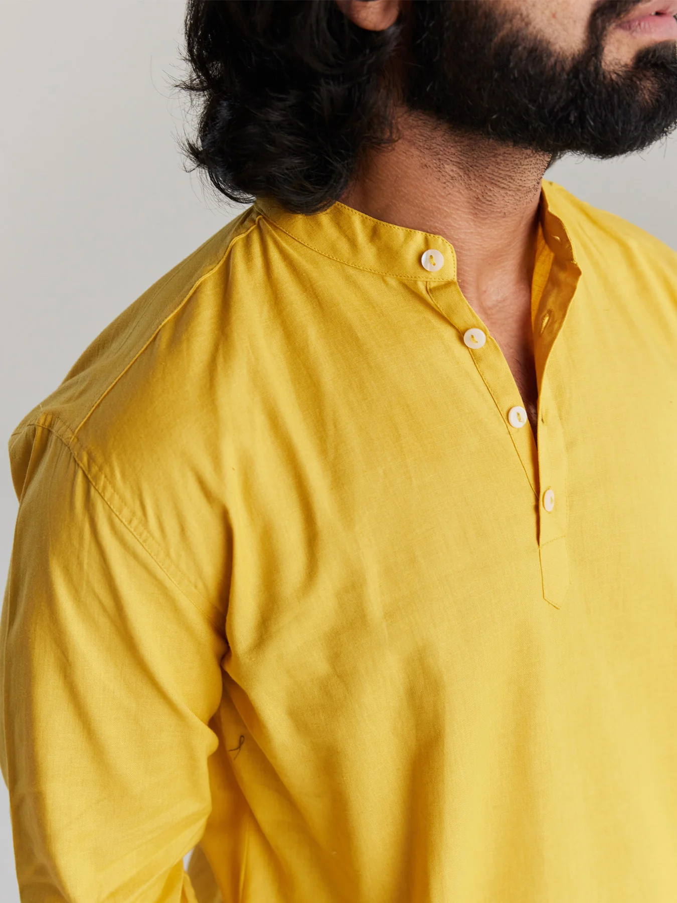Men Yellow Airy Linen Short Kurta - Image 4