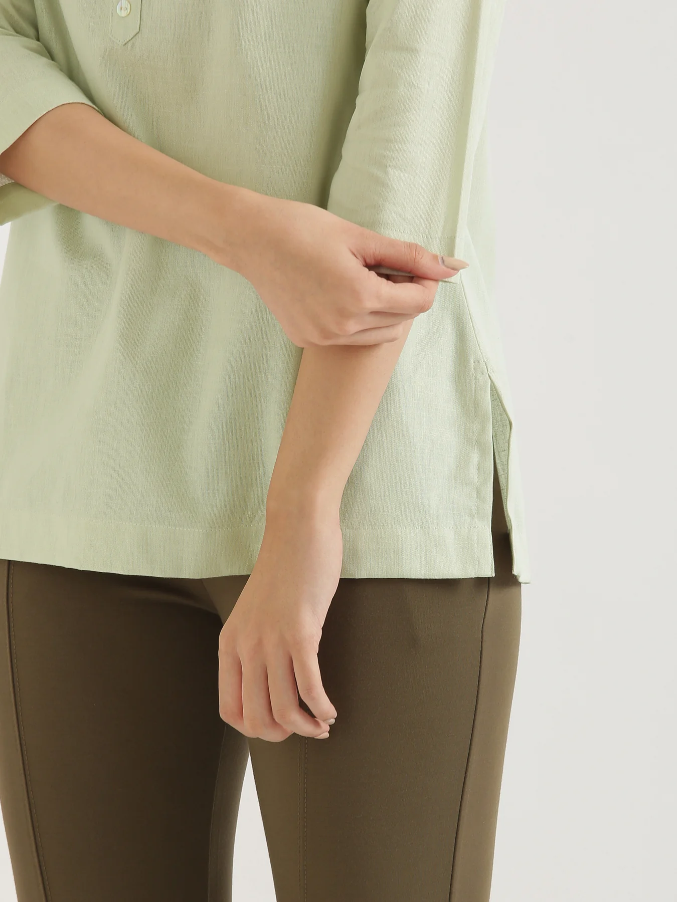 Women Mint Green & Ecru Short Kurta - Image 6